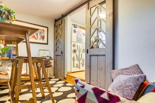 Hidden Creekside Cottage with Hot Tub and Grill! - image 4