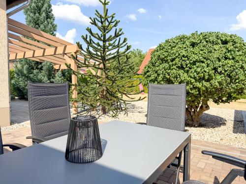陽台/露台, WILD&COZY Ferienhaus mit luxuriöser Küche & Garage (WILD&COZY Ferienhaus mit luxurioser Kuche & Garage) in 勃蘭根堡