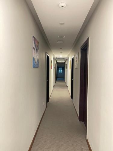 Maple Boutique Hotel - image 2