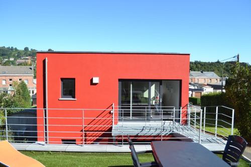  La boîte rouge in Stavelot