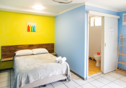 room detail thumbnail 1