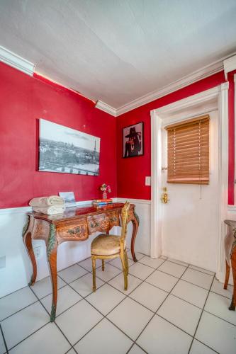 Sinclair Boutique Hotel – Hollywood Beach, FL