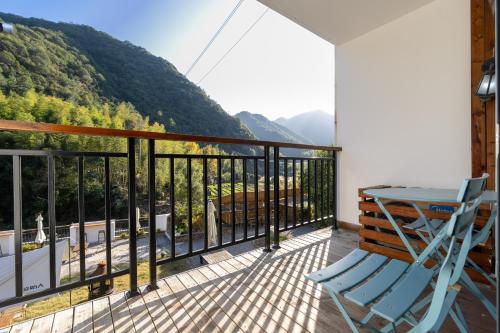 Balkon/terasa, GuCHI Luxury Mountain B&B in okrožke Tong Lu