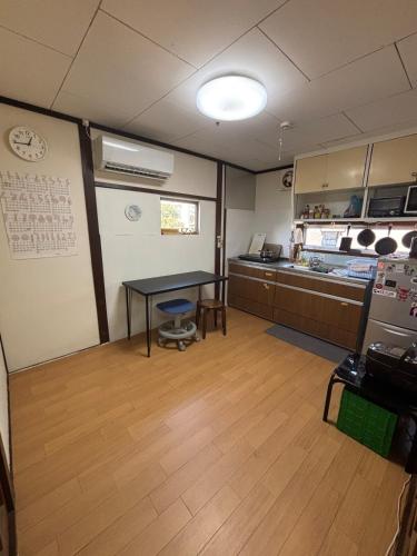 STEP HOUSE -The river side-