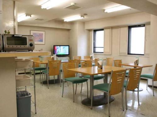 Hashimoto Park Hotel The 2-star Hashimoto Park Hotel offers comfort and convenience whether youre on business or holiday in Kanagawa. Featuring a complete list of amenities, guests will find their stay at the property a 