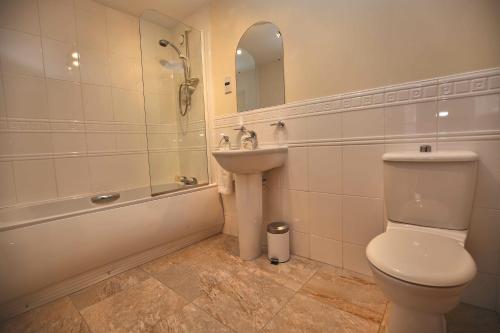 Edinburgh Pearl Apartments - Dalry Gait - image 8