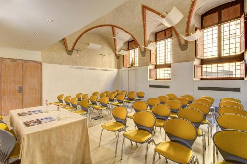 Grand Hotel Cavour - image 10