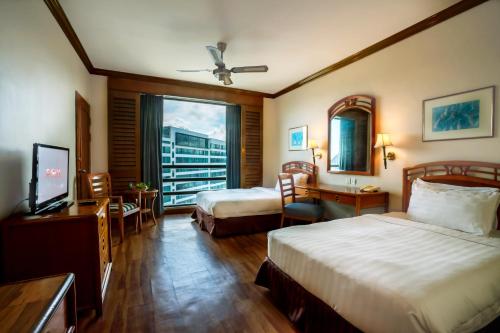 room detail thumbnail 1