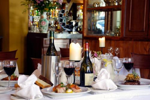 Restaurant, Foyles Hotel in Clifden