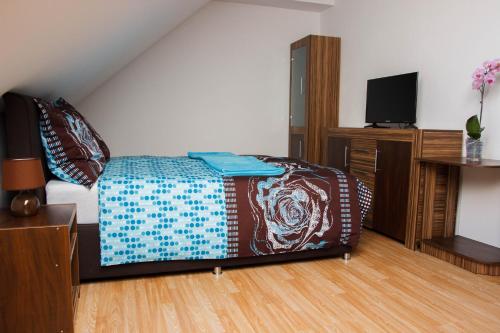 Double Room with Extra Bed