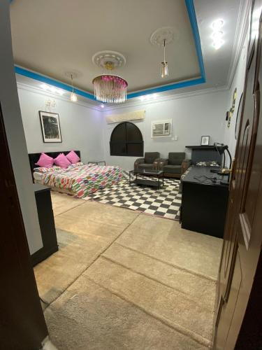 شقة بغرفتين ودورتين في الدور الأول5دقائق للحرم - Medina