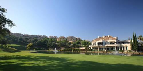 Elviria Hills Living - image 3