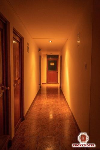 Iekārtas, Ebony Hotel in Huarasa