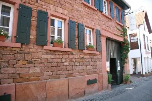 Alter Winzerhof Weisenheim am Berg 3 Sterne SUPERIOR in Weisenheim am Berg, Deutschland