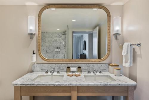 2 bedrooms, 3 beds