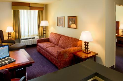 Larkspur Landing Renton-An All-Suite Hotel