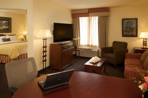 Larkspur Landing Renton - An All-Suite Hotel