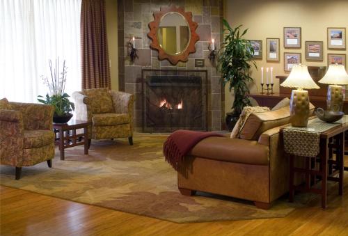 Larkspur Landing Roseville-An All-Suite Hotel