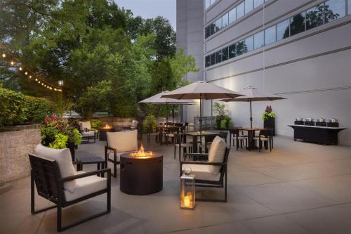 Embassy Suites by Hilton Detroit Troy Auburn Hills in Troy, USA