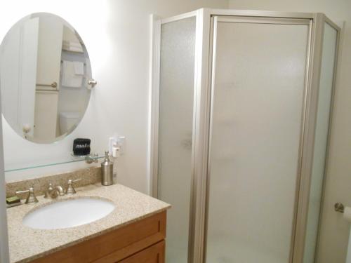 Bayberry House Bed & Breakfast