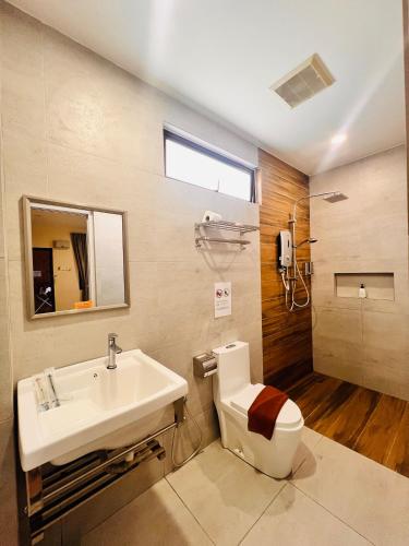 room detail thumbnail 2