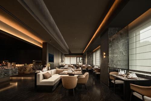 مطعم, Beijing Guomao CBD Jianguomen Atour S Hotel in حي الأعمال المركزي في بكين / جوماو