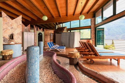 ספא, Centro Vacanze La Limonaia in לימון סול גרדה