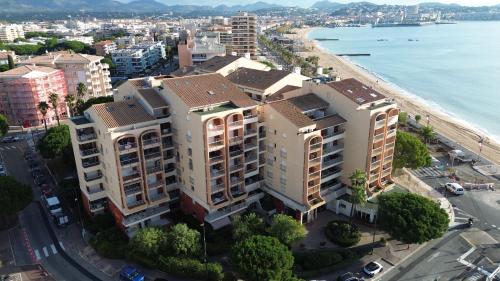 Frejus Plage Le Capitole T2 35m2 Climatise balcon near Le Provencal