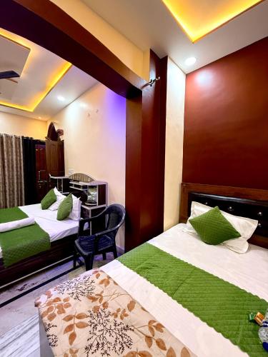 Guru Amrit Residency & Guru Kripa Guest house in Ayodhya