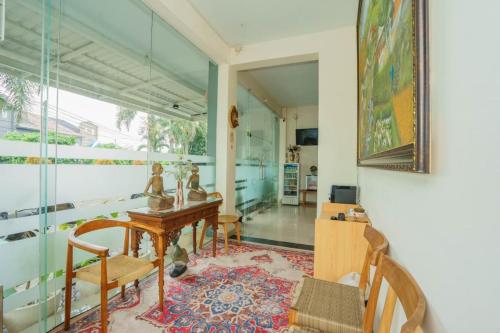 The Cabin Hotel Ambasador