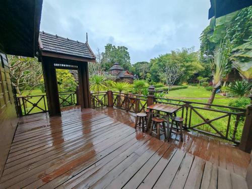 Balcony/terrace, Thip Wiman House in San Pa Tong