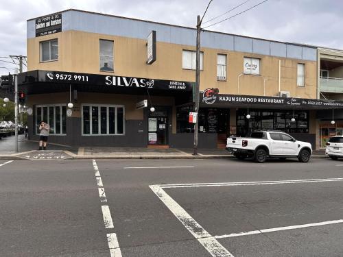 MetaWiseBnB 2BR Industrial Charm in Petersham in Newtown