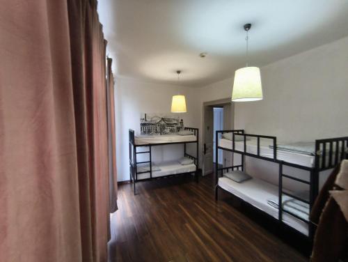 Antique Hostel in Бухарест