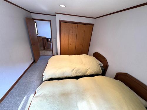 Cabin B vacation house rental Mt Fuji View 3 min lake Saiko 5min drive Lake Kawaguchi