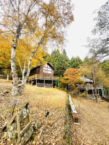 Cabin B vacation house rental Mt Fuji View 3 min lake Saiko 5min drive Lake Kawaguchi in Saiko Lake