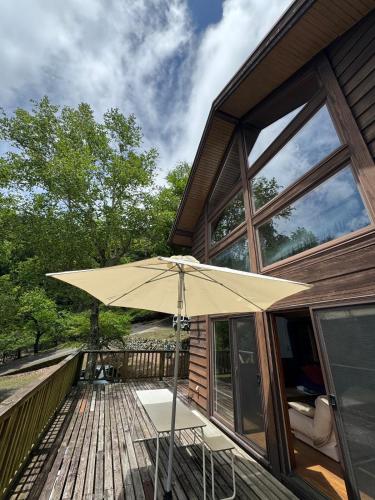 Cabin B vacation house rental Mt Fuji View 3 min lake Saiko 5min drive Lake Kawaguchi in Saiko Lake