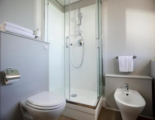 Ortano Mare Resort - 샤워실