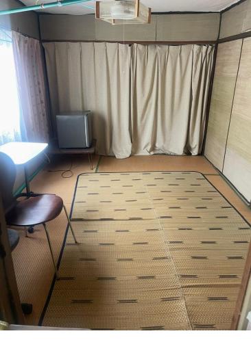1 futon bed