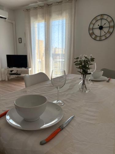 Facilities, Escales du Sud - Grand T2 - Hopitaux, Chateau d'O in Alco