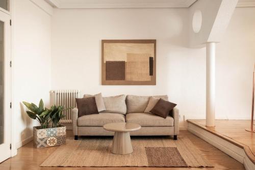 MIT House Gran via Terrace en Madrid - image 11