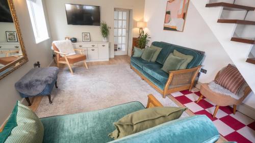 Tastefully decorated 3 bed home in 福姆比
