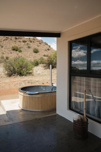 Seadmed, Bergendam Eco Lodge in Gelykfontein