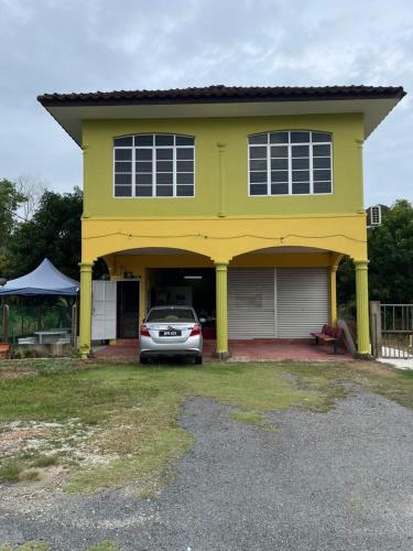 Widok z zewnątrz, OYO 91250 Roomstay Awie in Batu Rakit