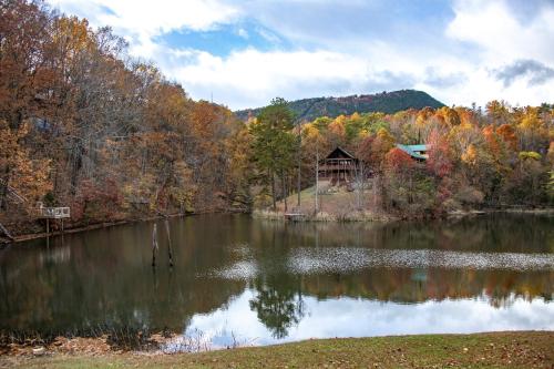 Down by the Water cabin in Sevierville, USA