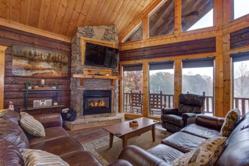 Down by the Water cabin in Sevierville, USA