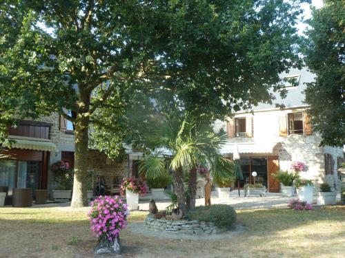 Buitenkant, Les Bruyères du Mont  in Ducey