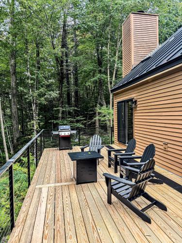 Cozy Luxe Cabin 7 min to Mt Snow - image 6