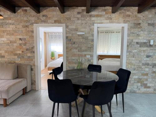 Létesítmények, גרין פארק - קוטג' מהמם עם בריכה מחוממת וג'קוזי בעין קנייא in Majdal Shams