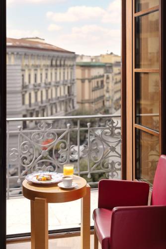 Food and beverages, UNA Hotels Napoli in Naples