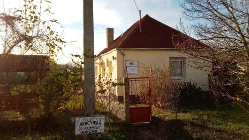 Akácvirág Vendégház - image 11
